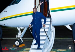 Doumbouya-descente-davion-a-Addis-Abeba-le-14-fevrier
